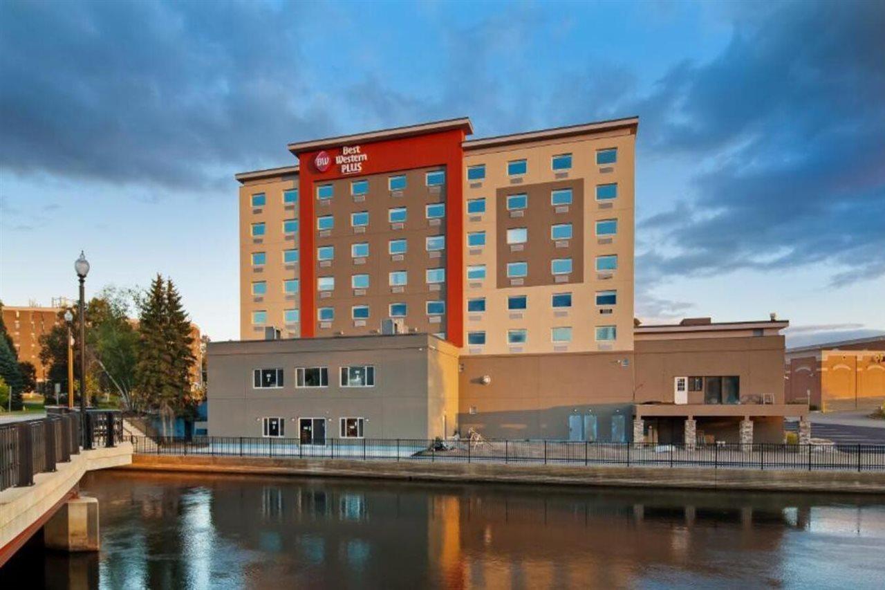 Best Western Plus Landmark Inn Laconia Exterior foto